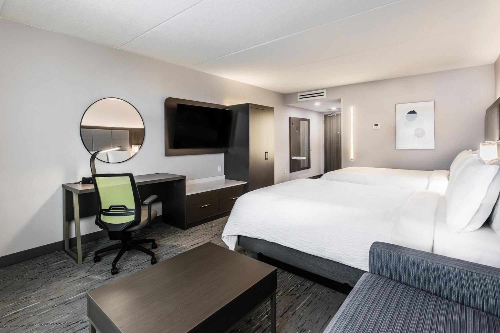 Holiday Inn Express & Suites - Toronto Airport South By Ihg Exterior photo